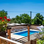 Maison d'hôtes E-m With Private Pool 3*