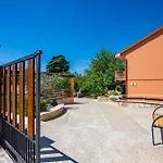 Maison d'hôtes E-m With Private Pool 3*