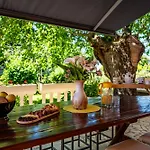 E-m With Private Pool 3*