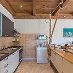 E-m With Private Pool 3* Vinkuran