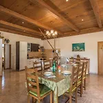 Maison d'hôtes E-m With Private Pool Vinkuran