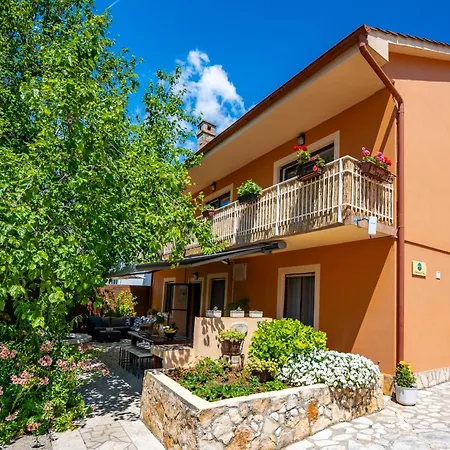 E-m With Private Pool 3*