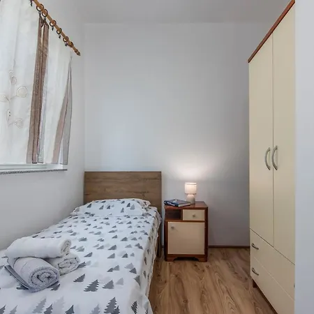 Pensionat E-m With Private Pool