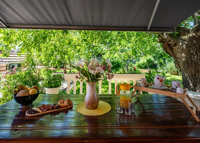 E-m With Private Pool Gostinjska kuća Vinkuran