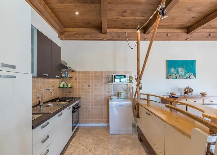 E-m With Private Pool 3* Vinkuran