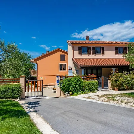 E-m With Private Pool 3*