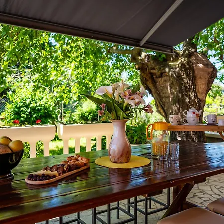 E-m With Private Pool 3*